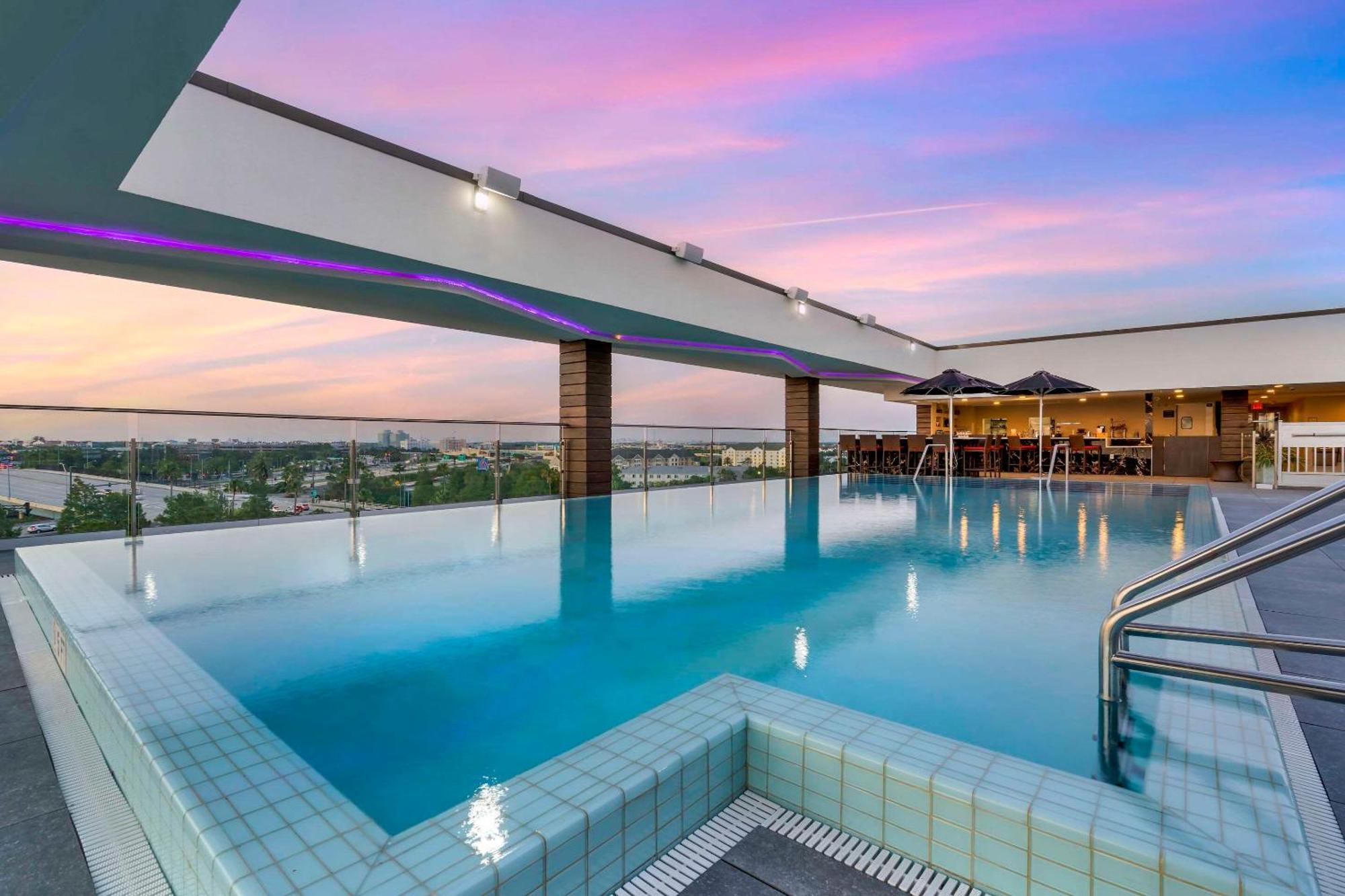 Cambria Hotel Orlando Near Universal Theme Parks Ngoại thất bức ảnh